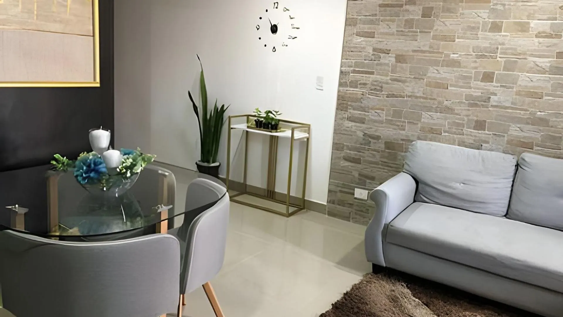 Apartaestudio En Santa Lucia Medellin Apartment